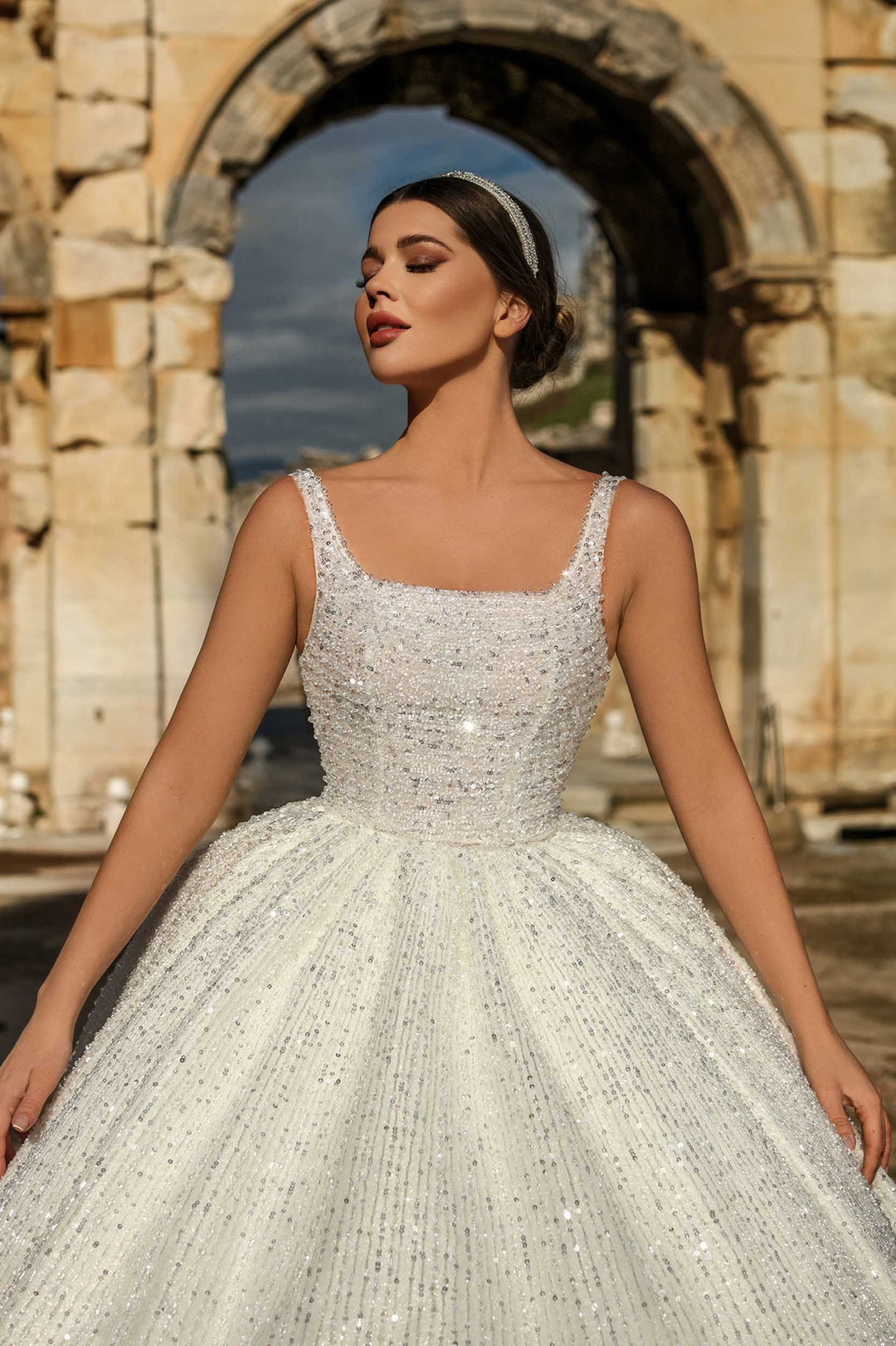 Wedding Dress - Crystal - Morvarieds Fashion